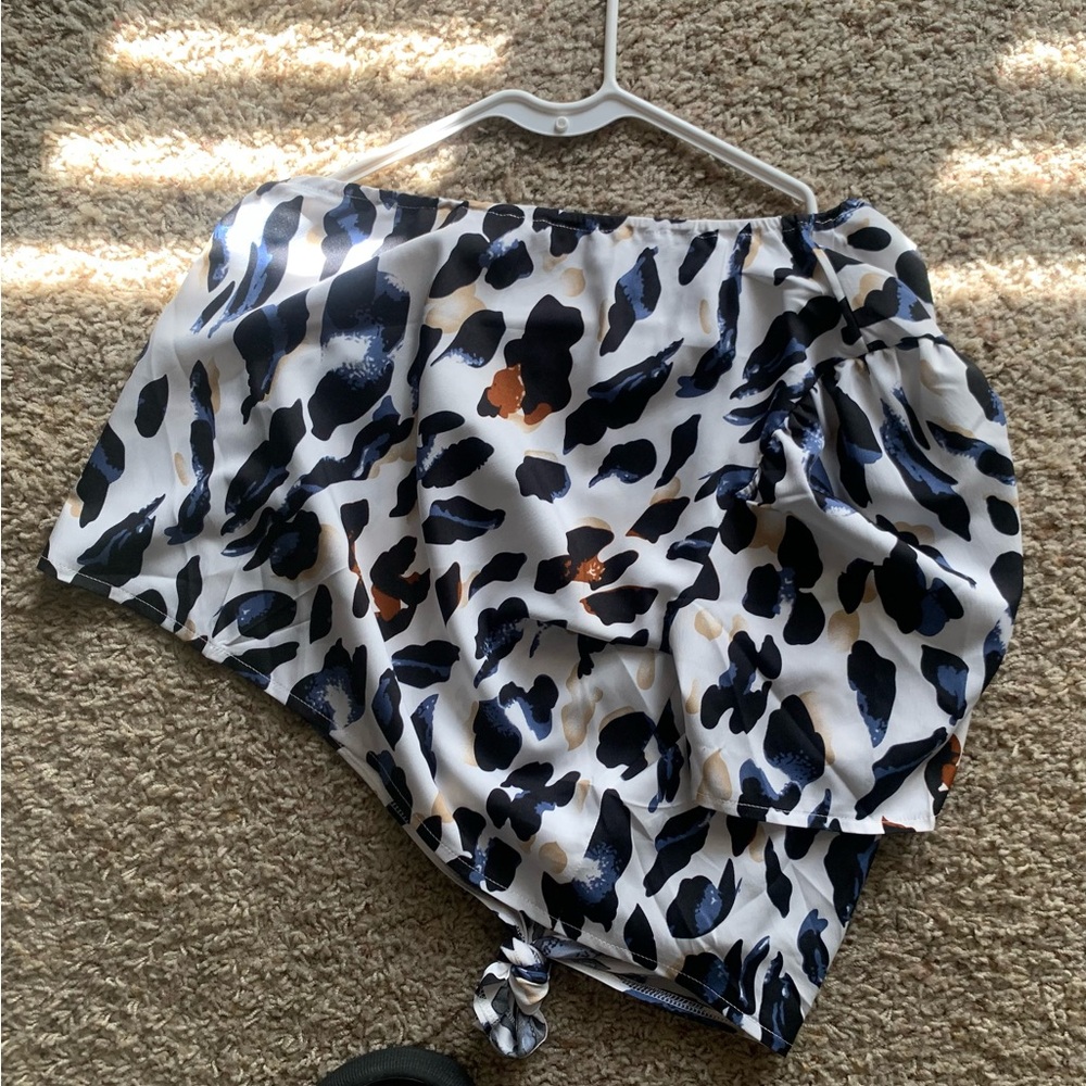 SHEIN Monochrome Animal Print Blouse